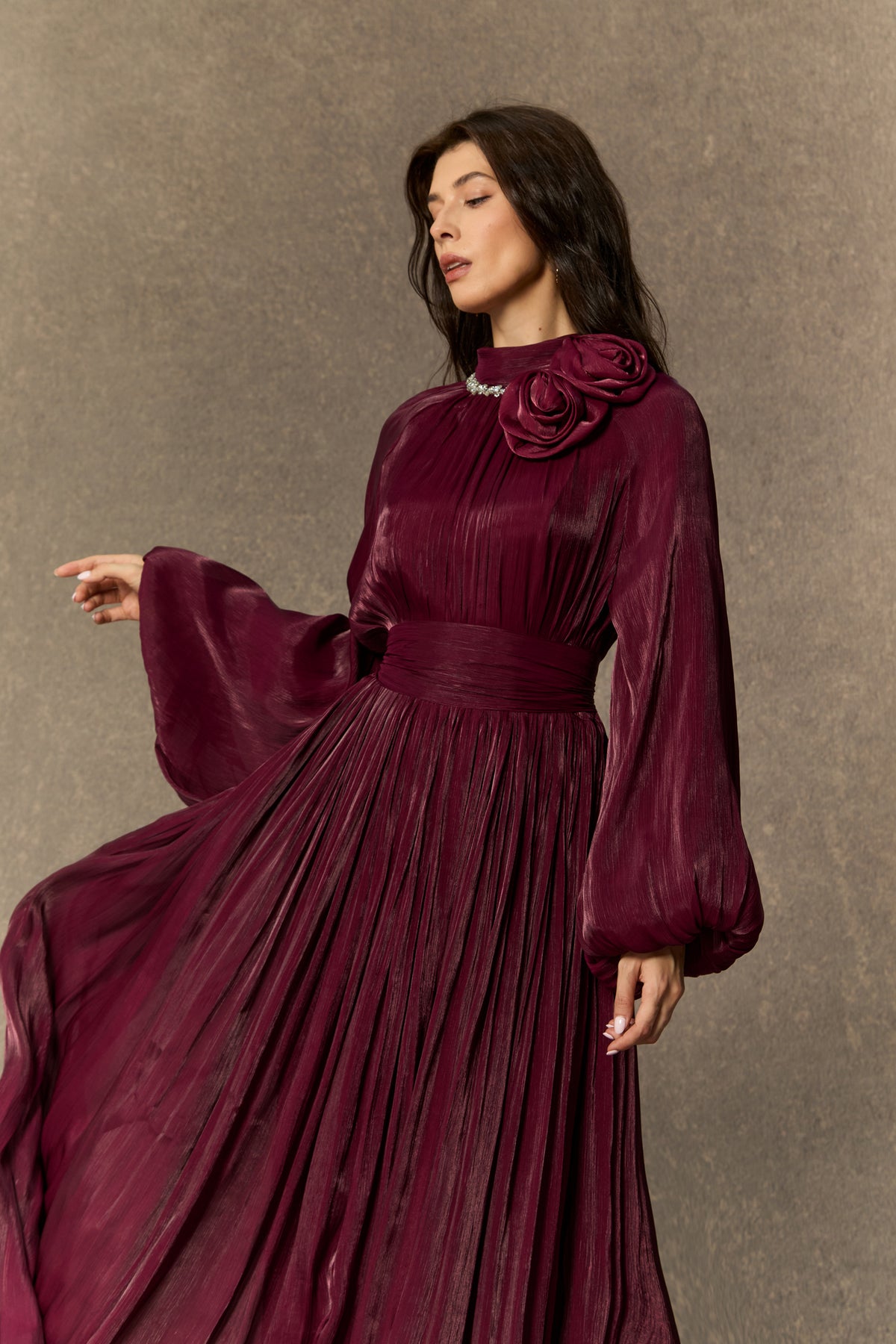 Terylene Maxi Dress With Pearl-Trimmed Collar - 3