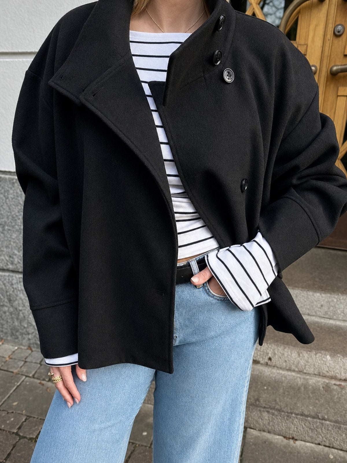 Cozy High Neck Tailored Blazer Structured Fit for Work & Weekend - 3