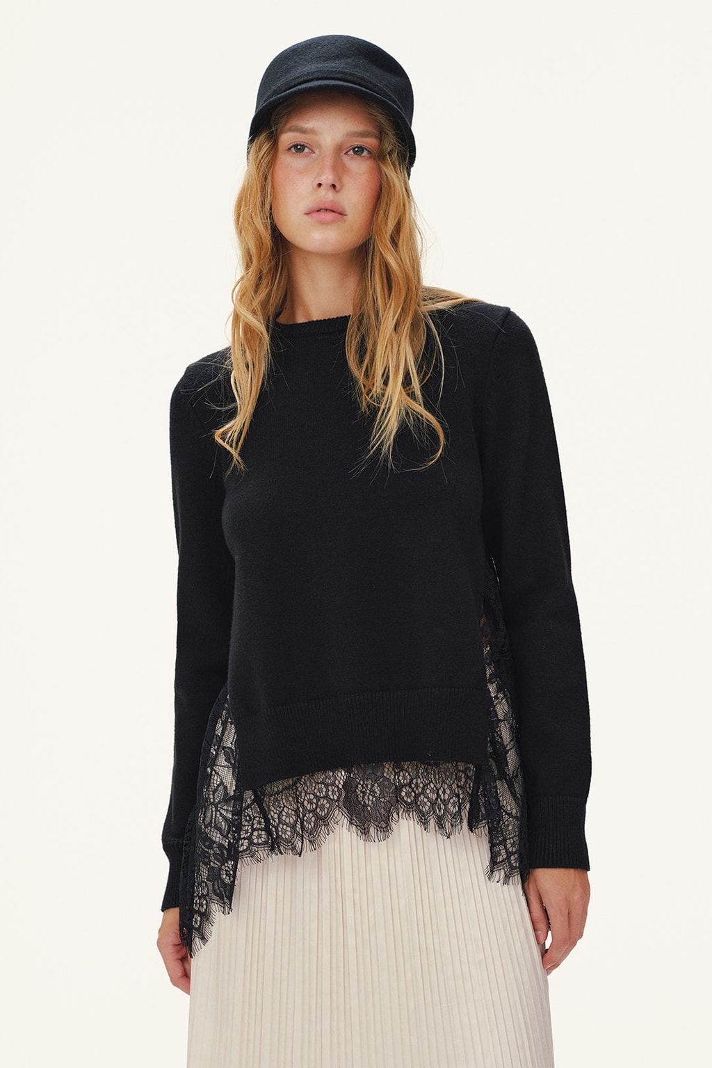 Knit Lace-Panel Sweater With Relaxed Fit - 2