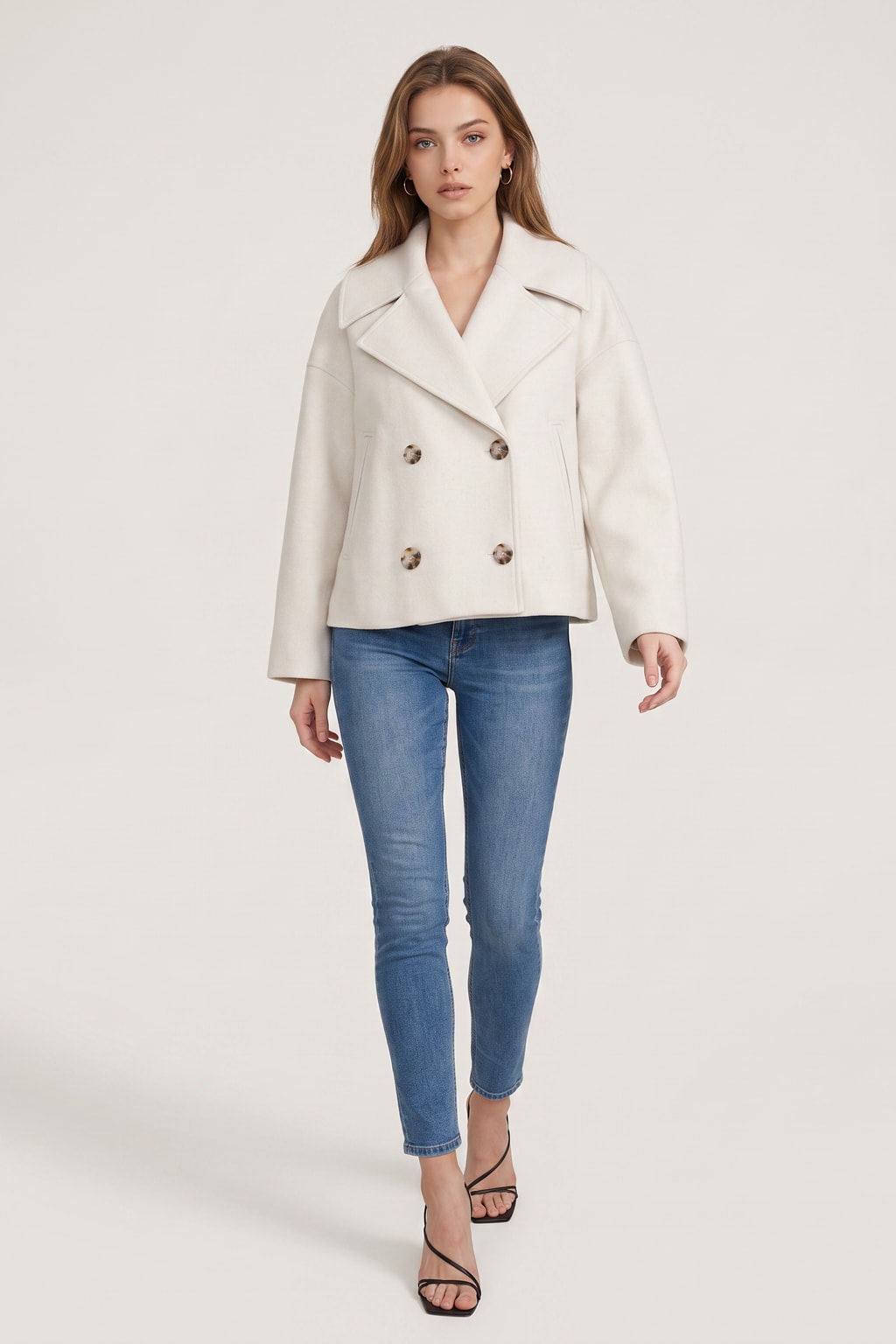 Elegant Cropped Blazer with Pointed Lapels and Double Breasted Closure - 2