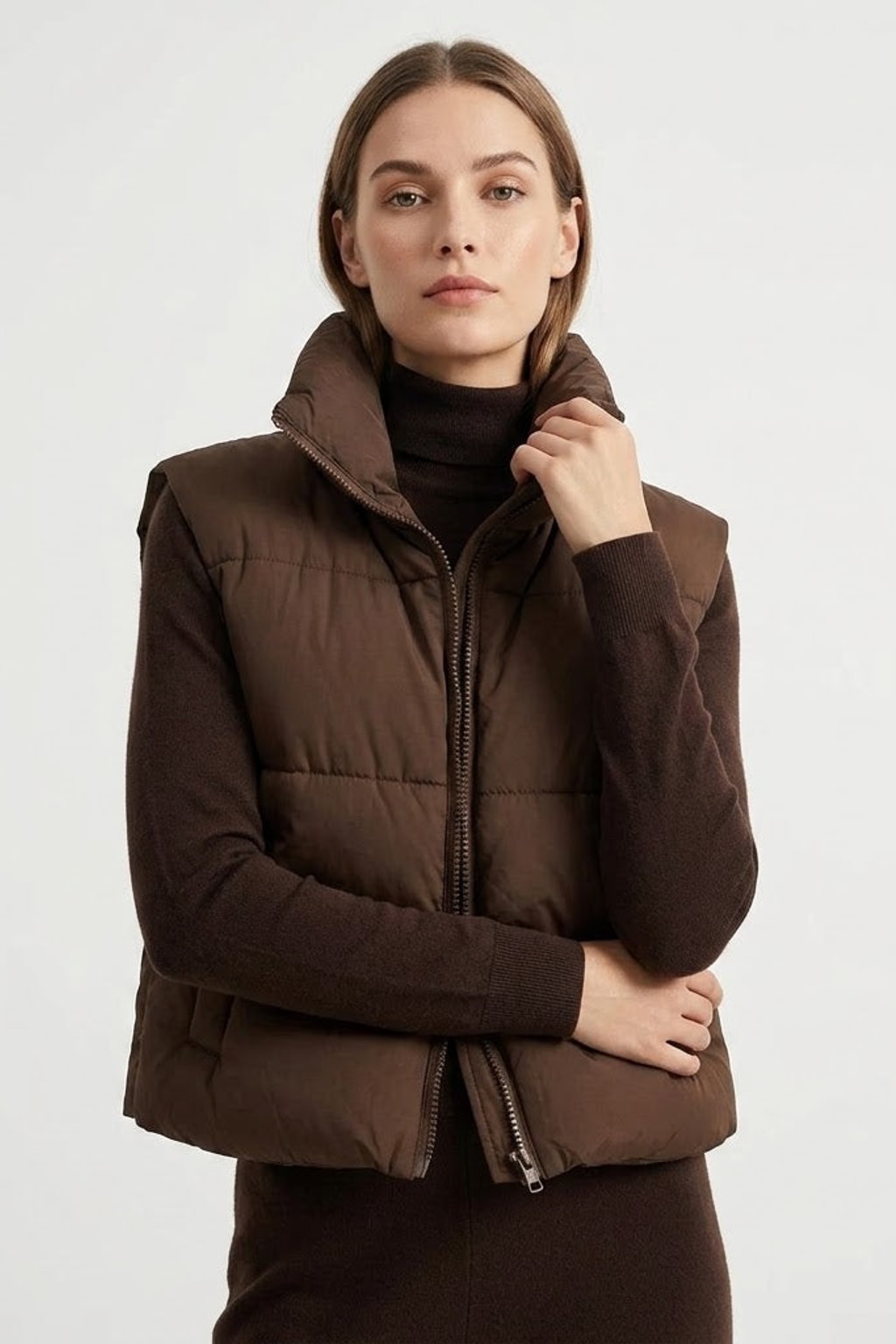 Cropped Puffer Vest With Stand Collar - 2