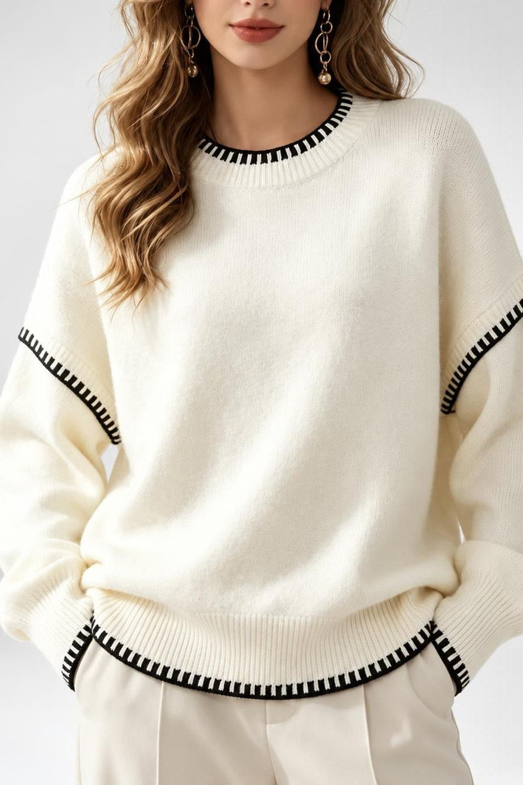 Knit Sweater With Spliced Stitching - 1