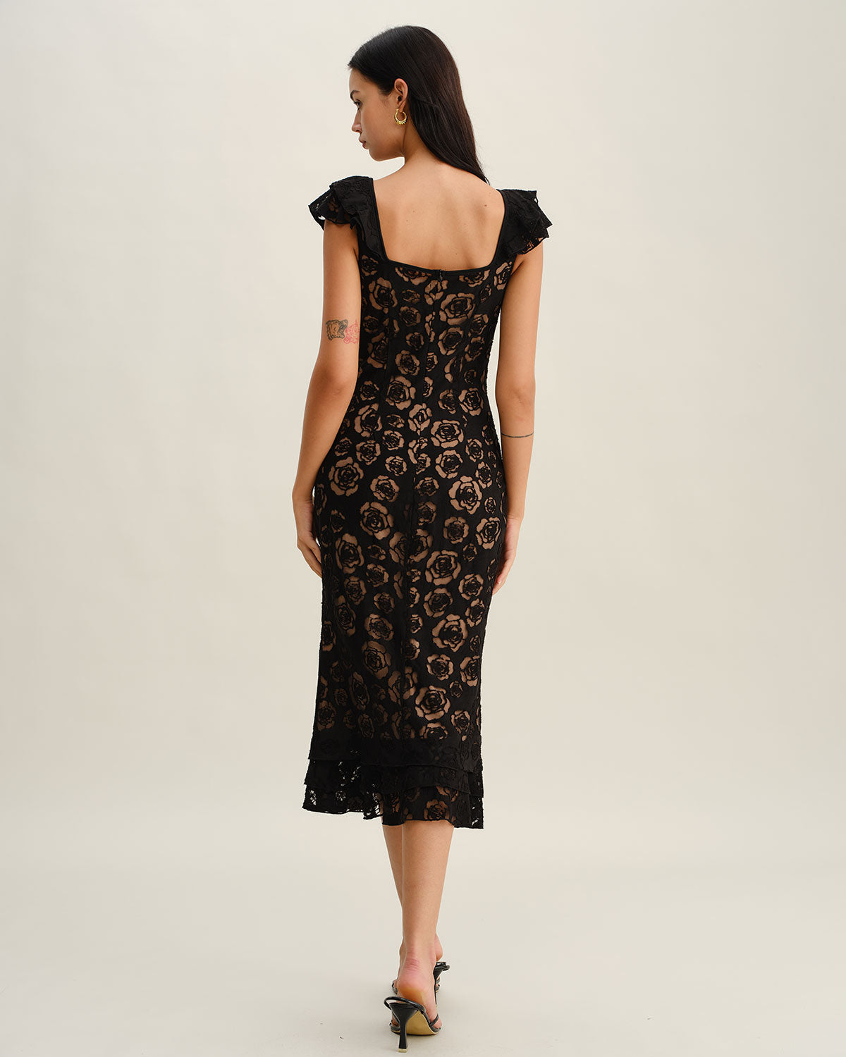 Textured Mermaid Midi Dress in Black - view 4