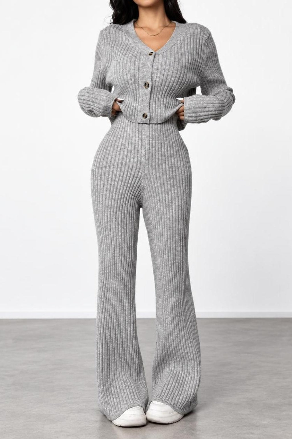 Knit Two-Piece Set With V-Neck - 4