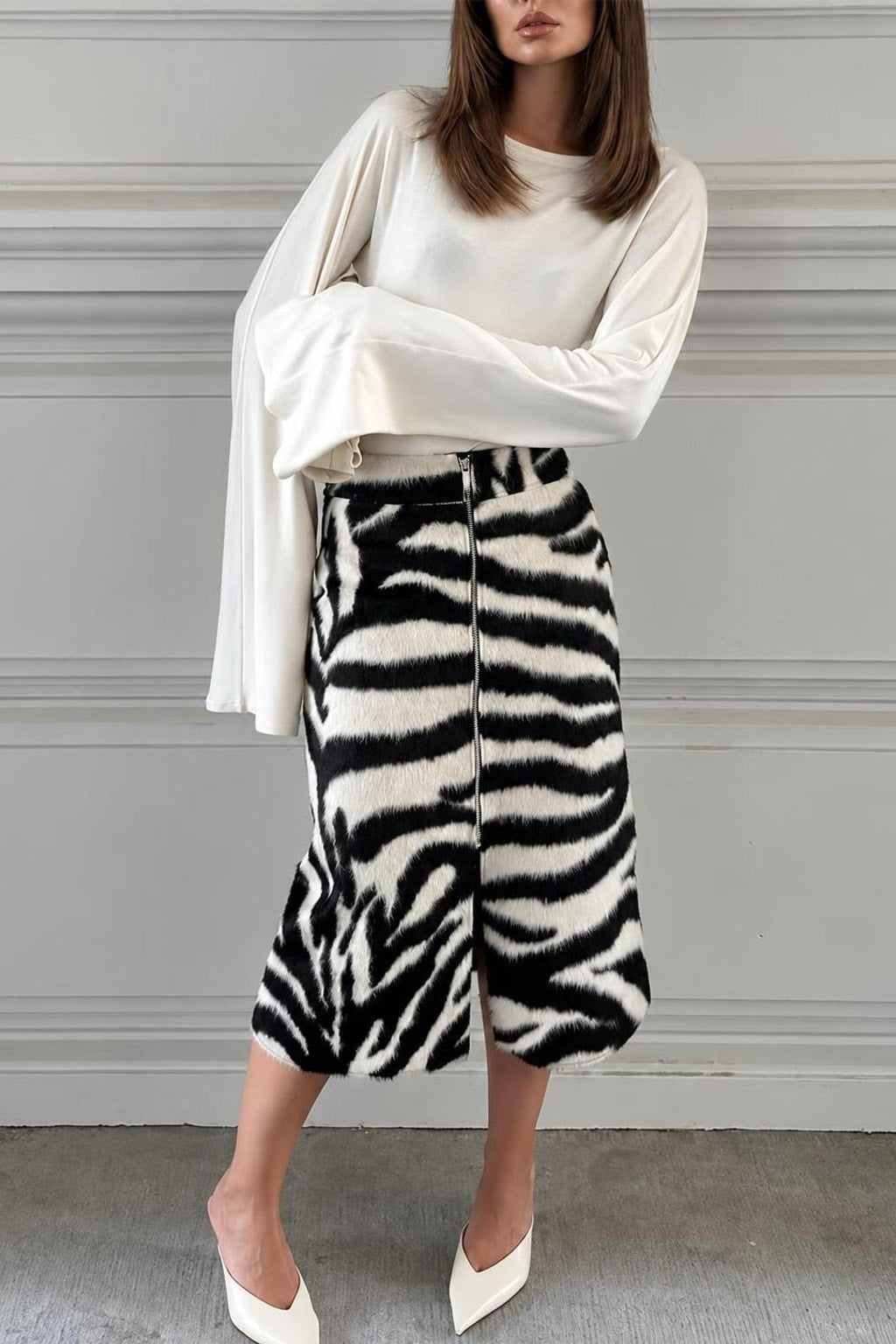 Faux Fur Midi Skirt With Zebra Print - 3