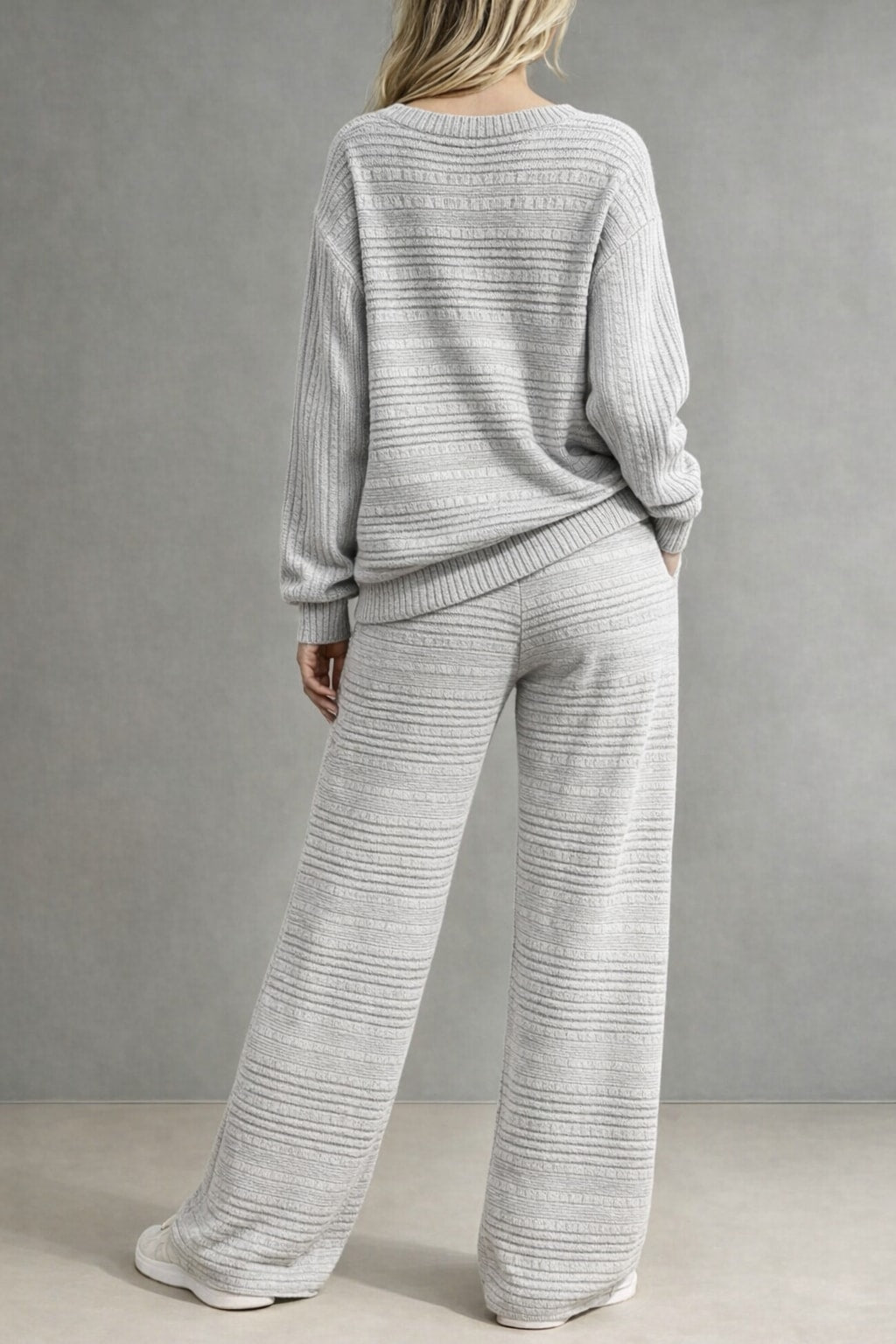 Knit Two-Piece Set With O-Neck Pullover And Wide Leg Pants - 3