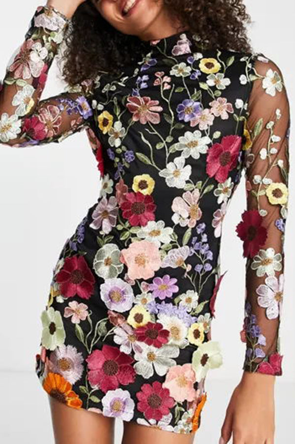 Floral Applique Backless Mini Dress - view 4