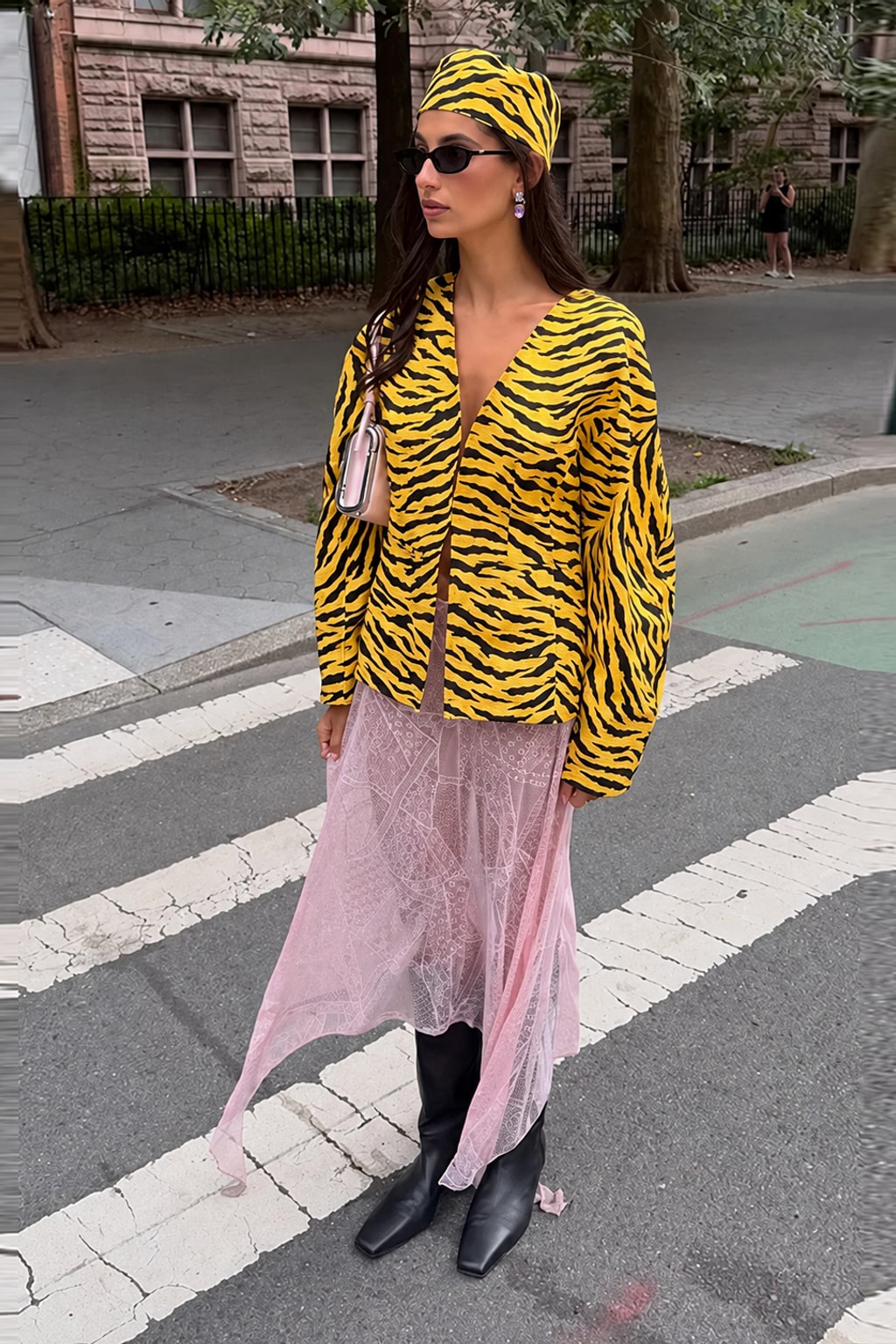 Jacket Cropped Tiger Print Stand Collar - 10