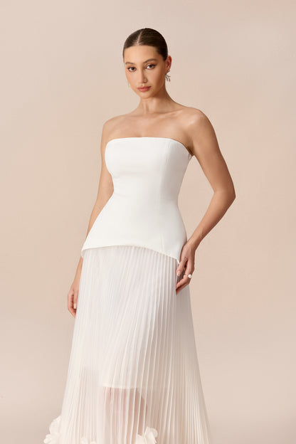 White two-piece skirt set with floral applique hem - view 3