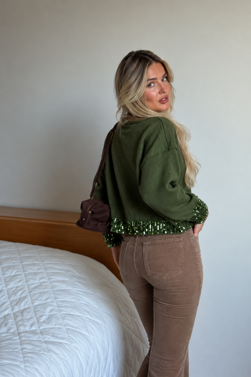 Polyester Knit Sweater With Sequin Detail - 3