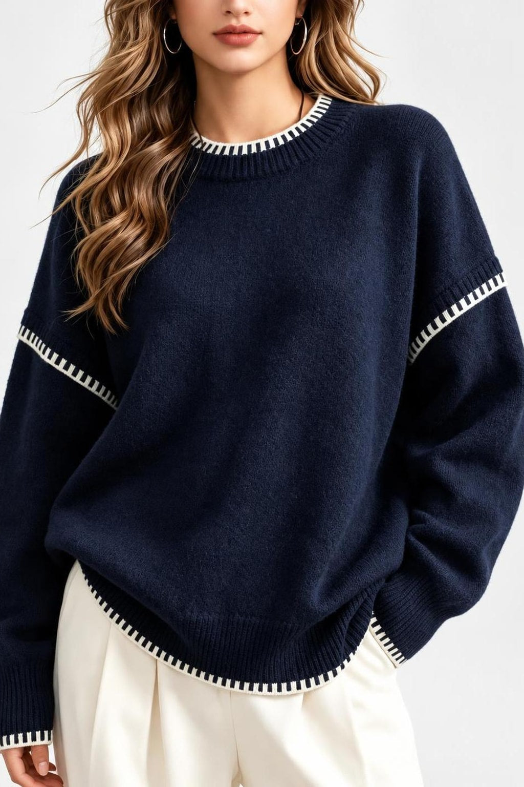 Knit Sweater With Spliced Stitching - 3