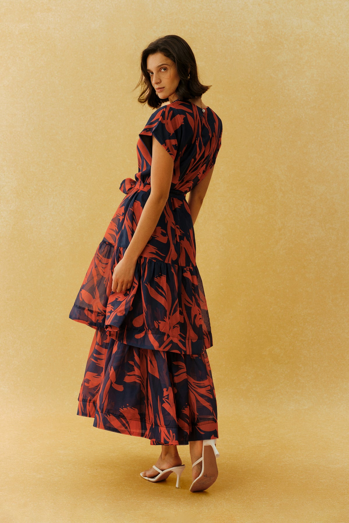 Red leaf print tiered maxi dress with tie belt - view 5