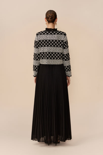 Black ruffle collar jacket and pleated maxi set - view 4