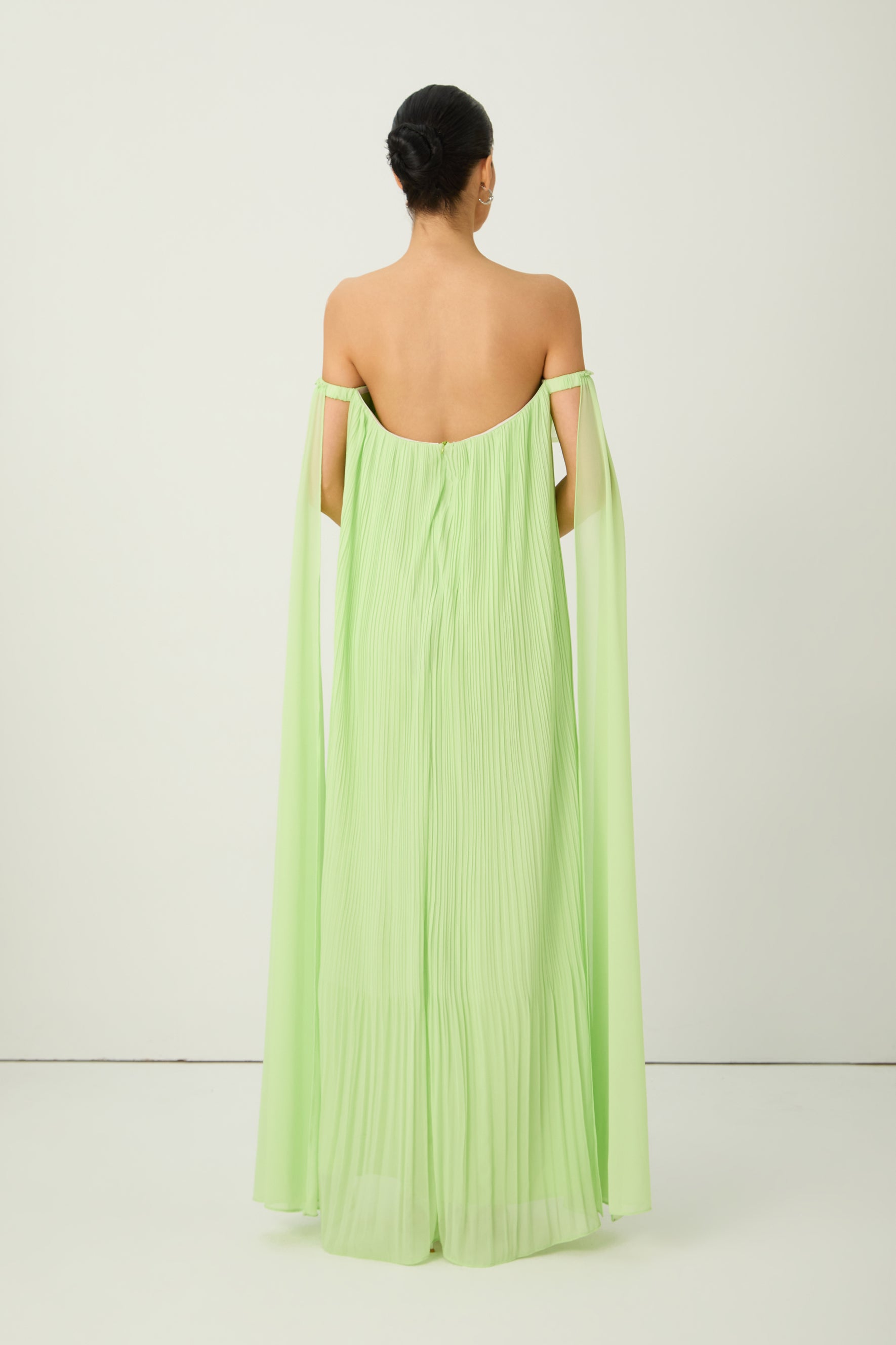 Green Floral Applique Off-Shoulder Maxi Dress - view 4