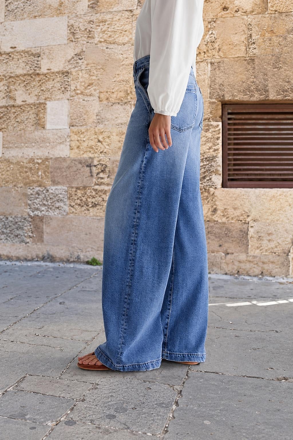 Denim Wide-Leg Jeans With Relaxed Fit - 3
