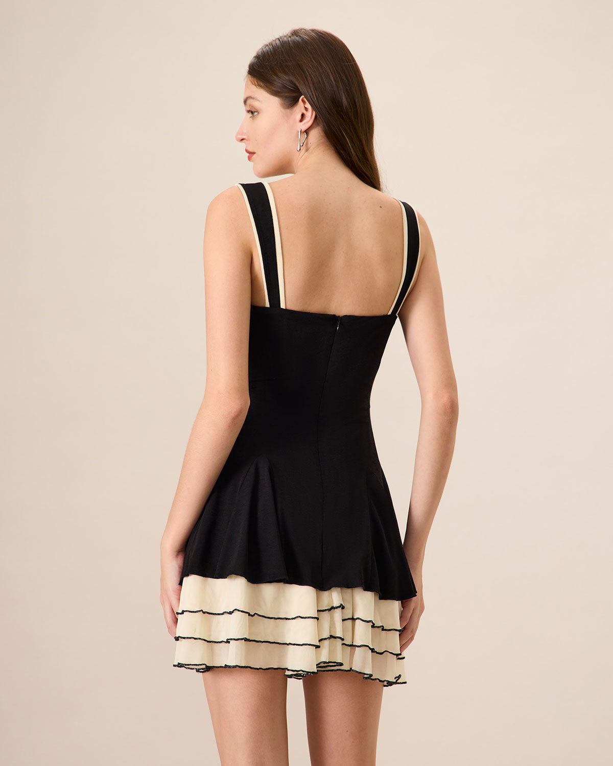 Black Sweetheart Neck Knit Mini Dress - view 4