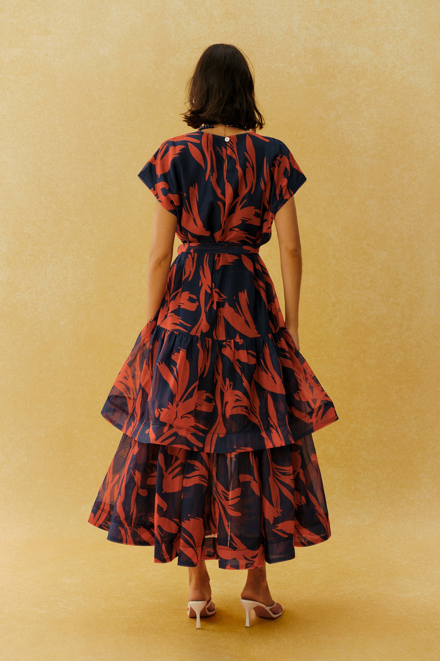 Red leaf print tiered maxi dress with tie belt - view 4