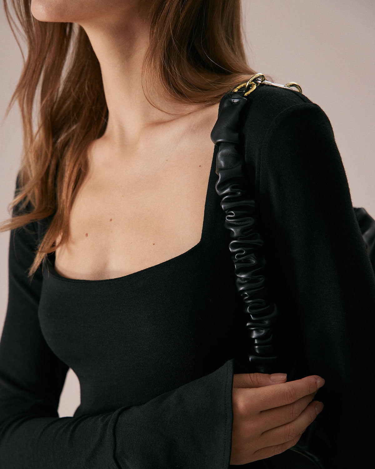 Black square neck flare sleeve tee with side slit - view 3