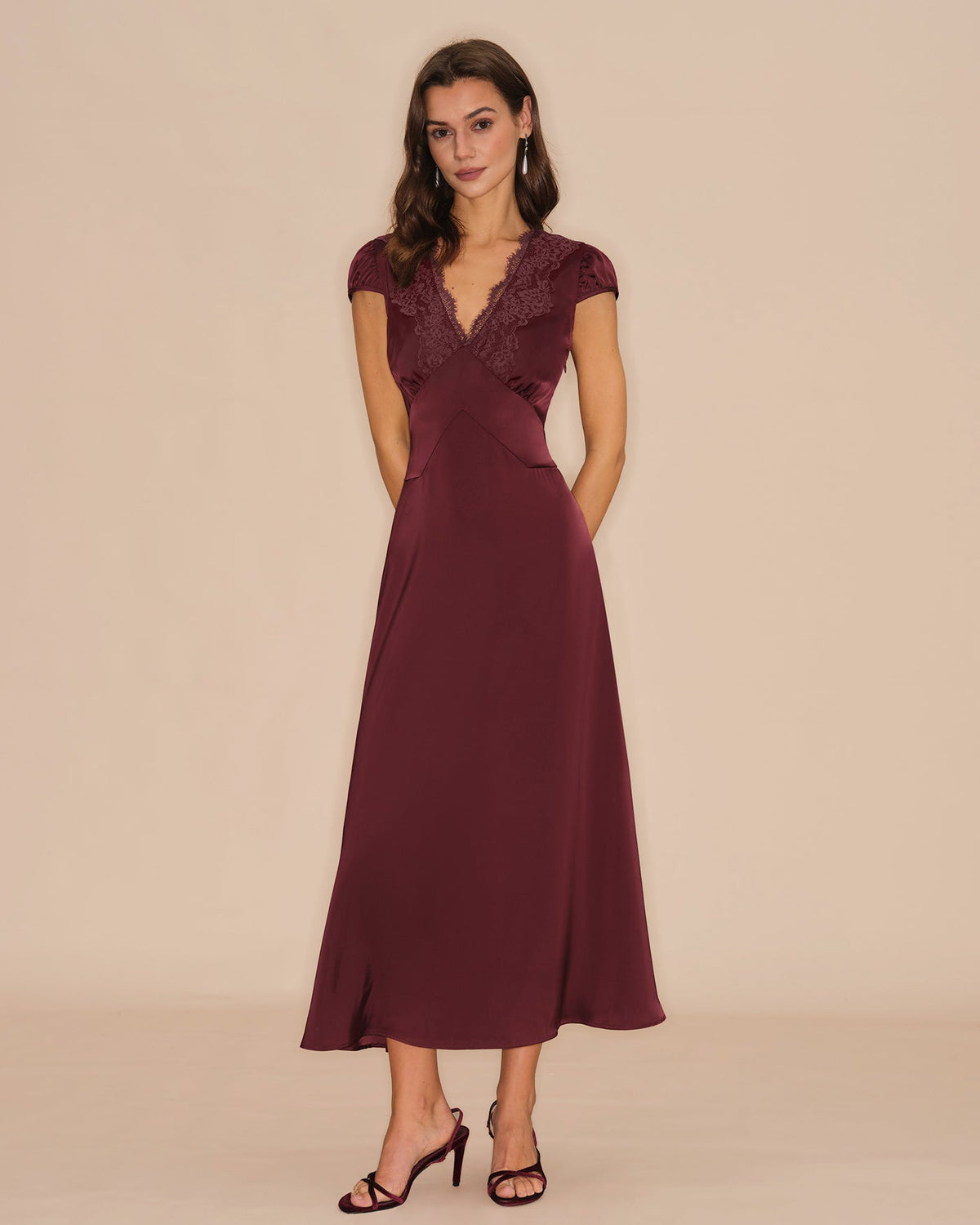 Wine red V-neck lace maxi dress - view 2
