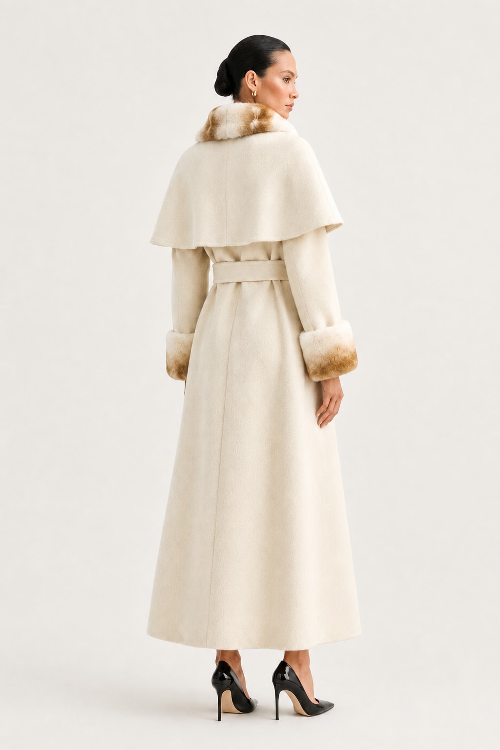 Double-Faced Wool Cape With Rabbit Fur Collar - 3