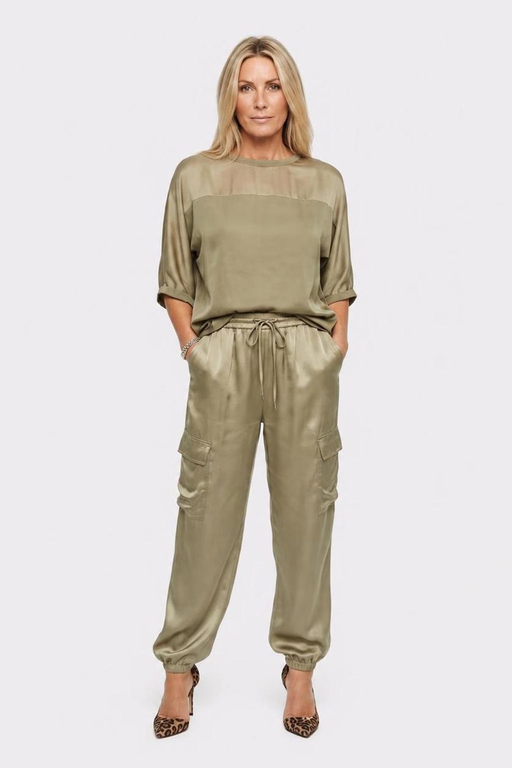 Satin Two-Piece Lounge Set With Relaxed Fit - 2
