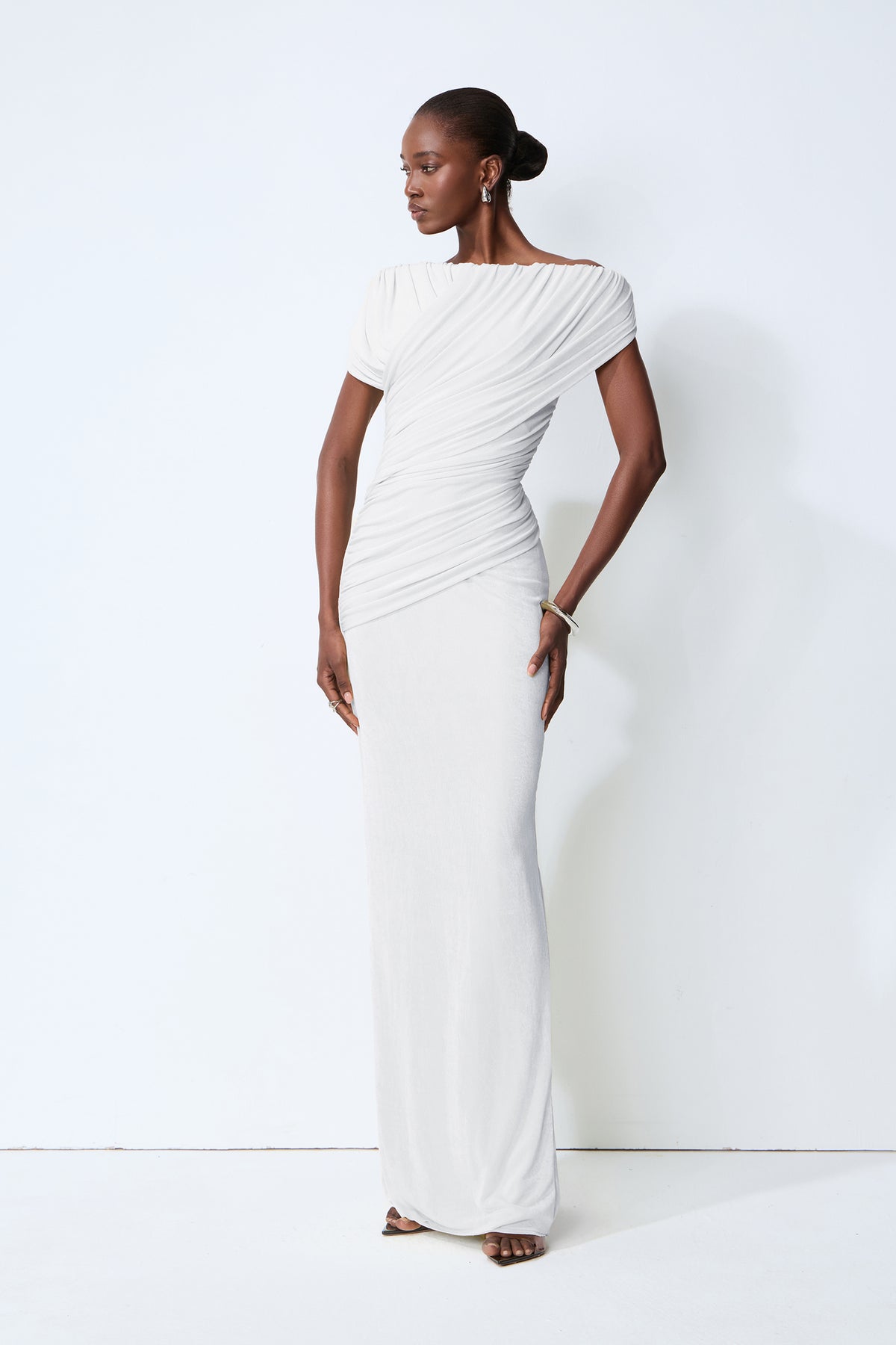 White off-shoulder ruched maxi dress - view 2