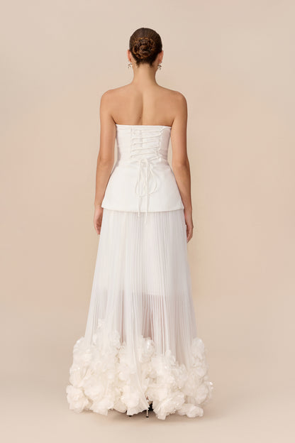 White two-piece skirt set with floral applique hem - view 4