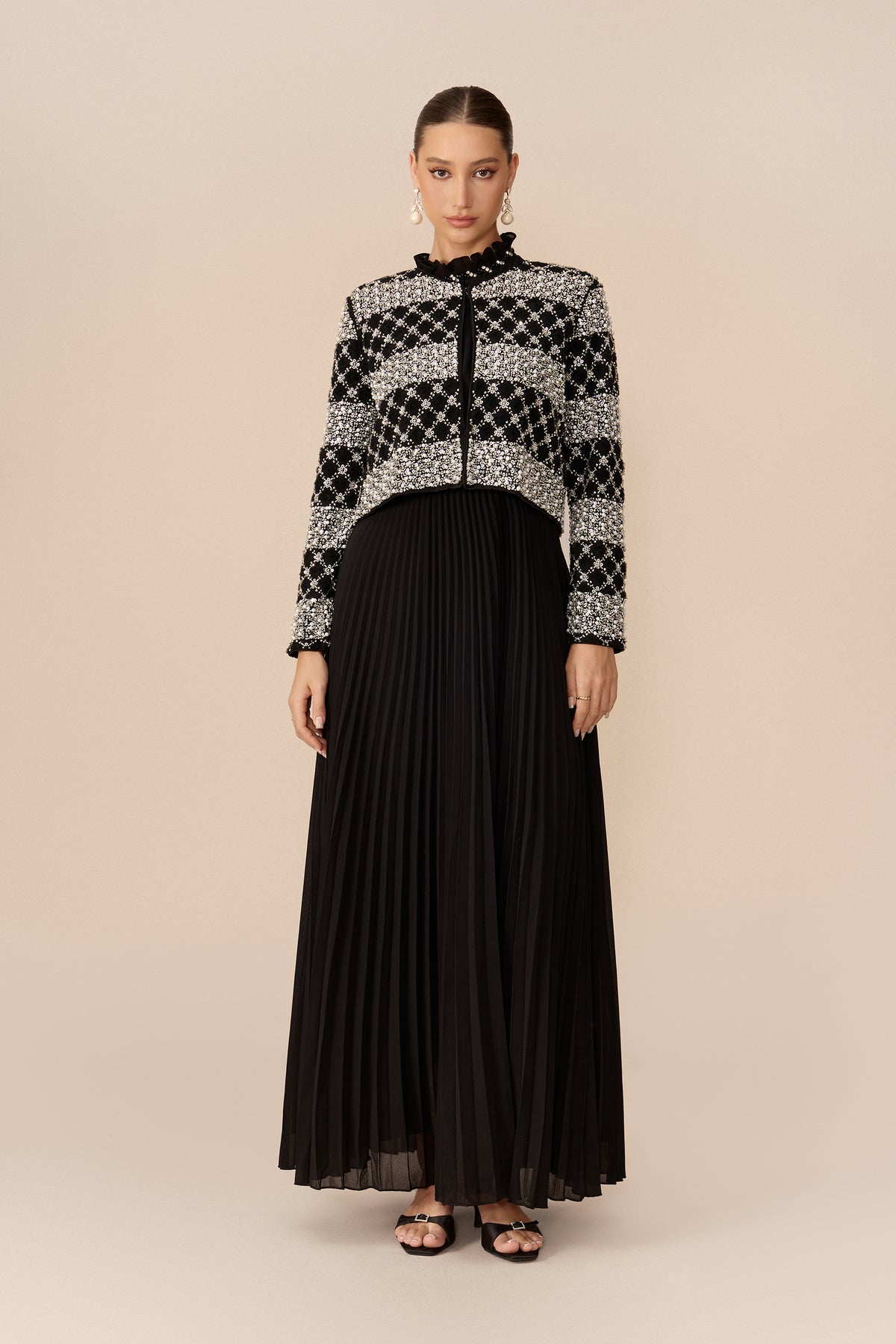 Black ruffle collar jacket and pleated maxi set - view 2