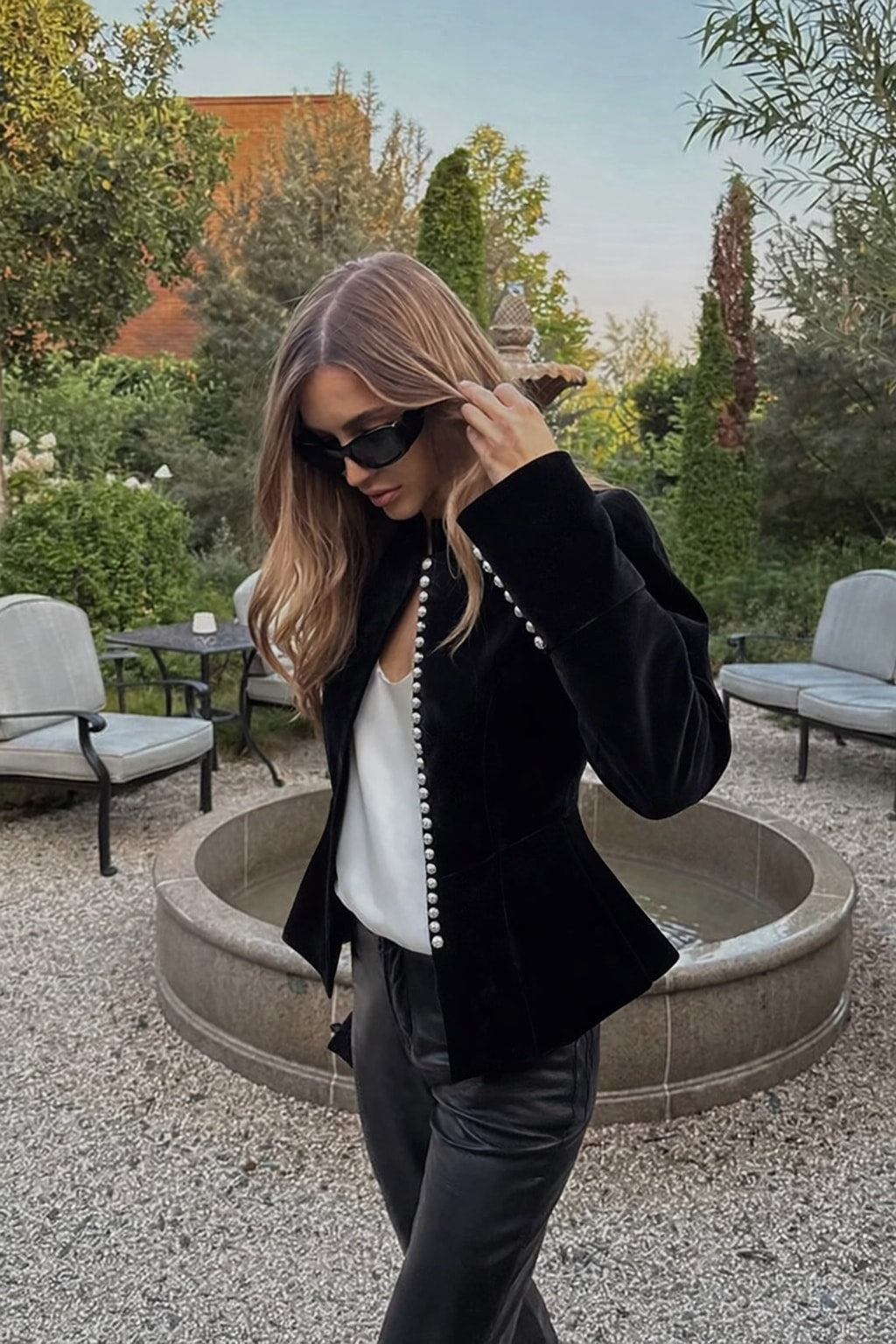 Velvet Women's Jacket With Stand Collar And Waist Cinching - 5