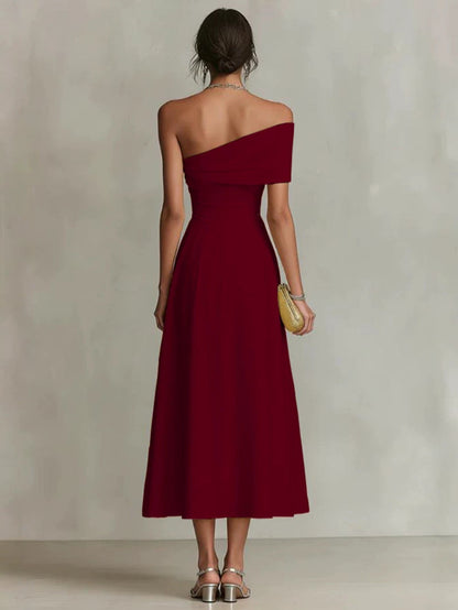 Flowy Maxi Dress With Round Neckline - view 3