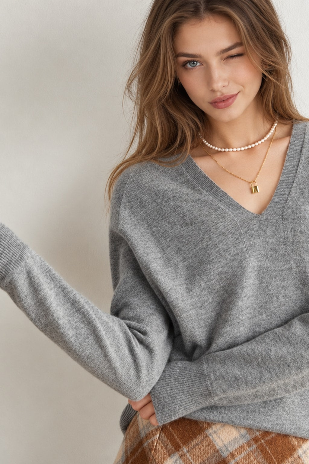 Cashmere V-Neck Pullover Cozy Knit Sweater - 4