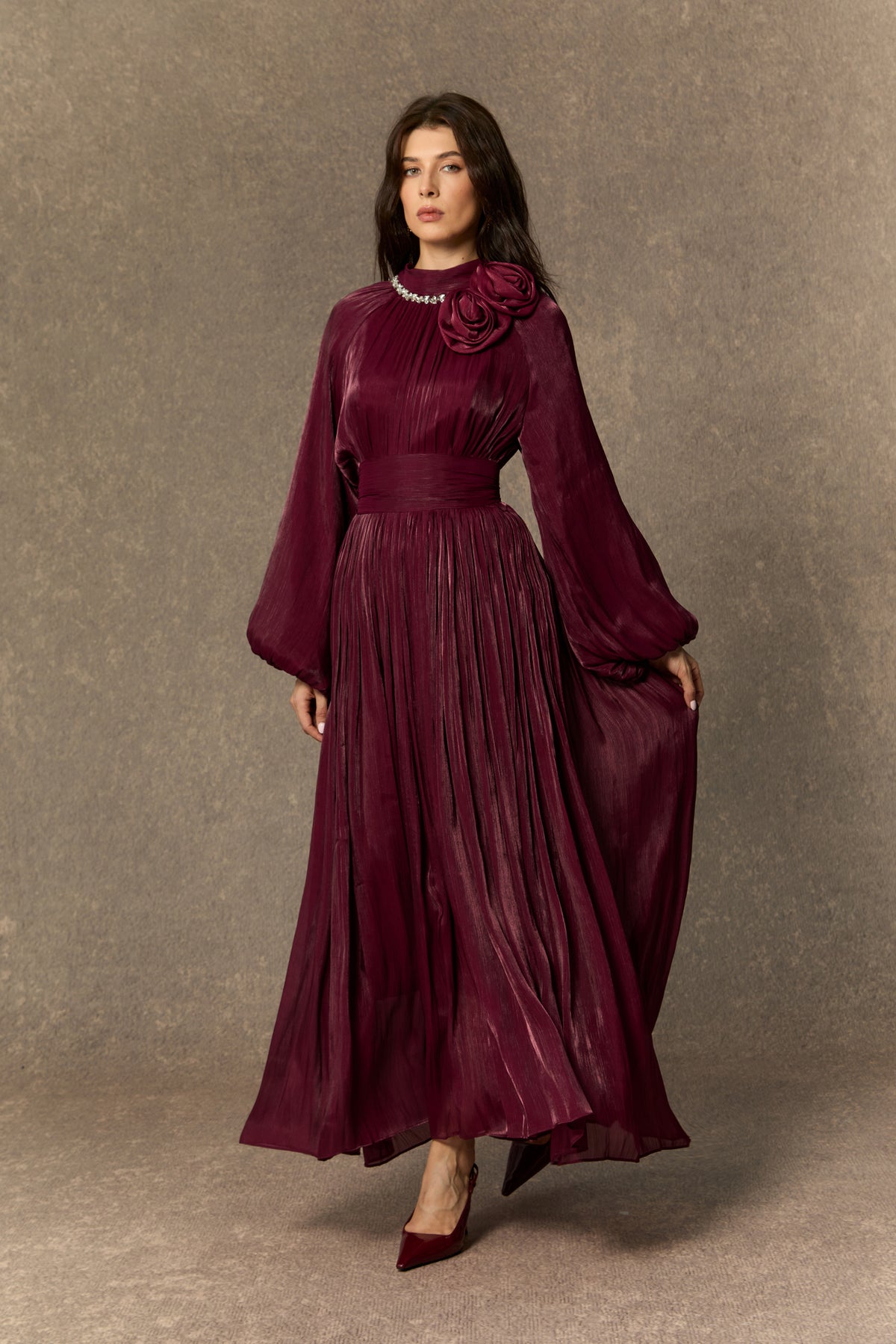 Terylene Maxi Dress With Pearl-Trimmed Collar - 7
