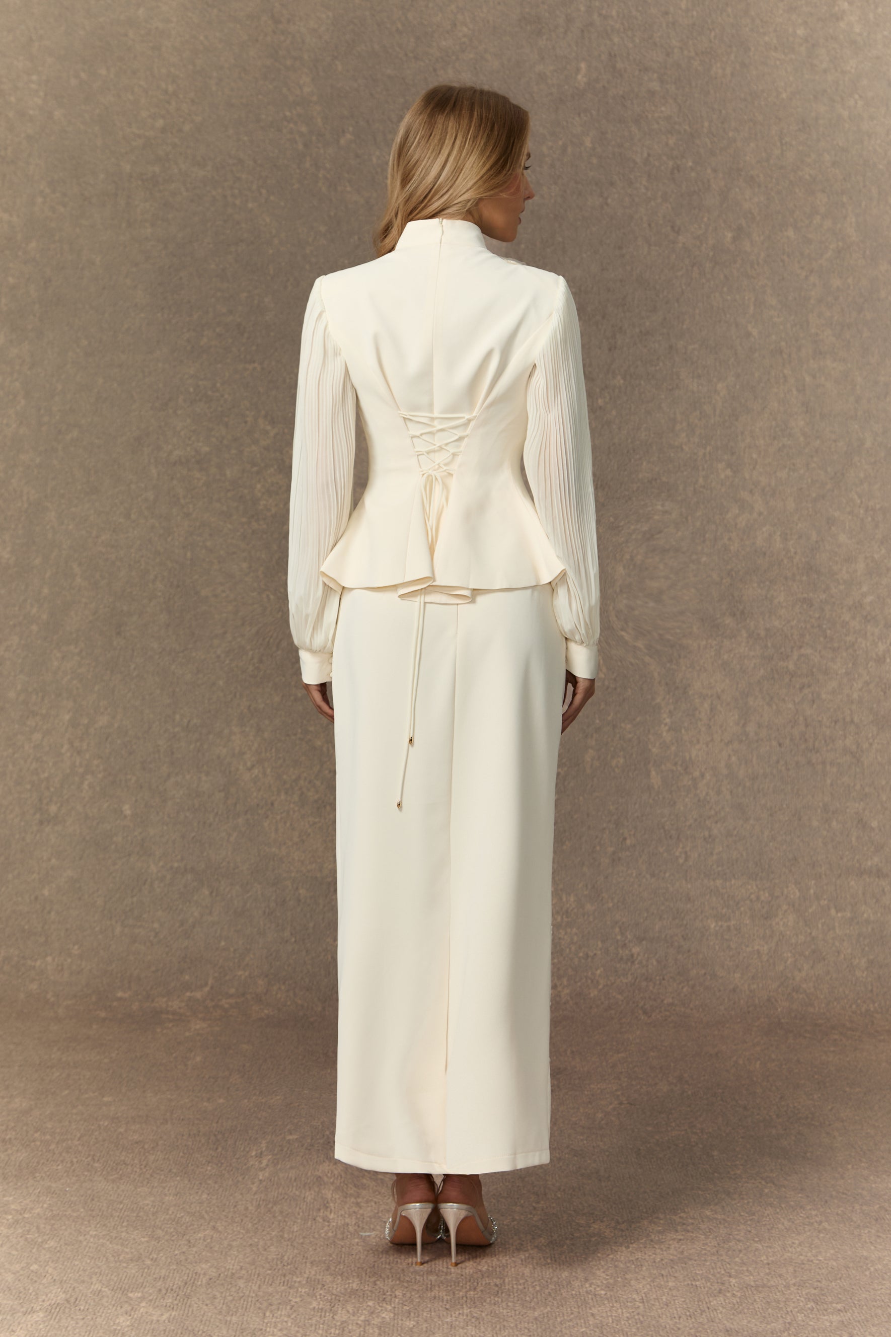 White floral embroidery peplum and skirt set - view 4