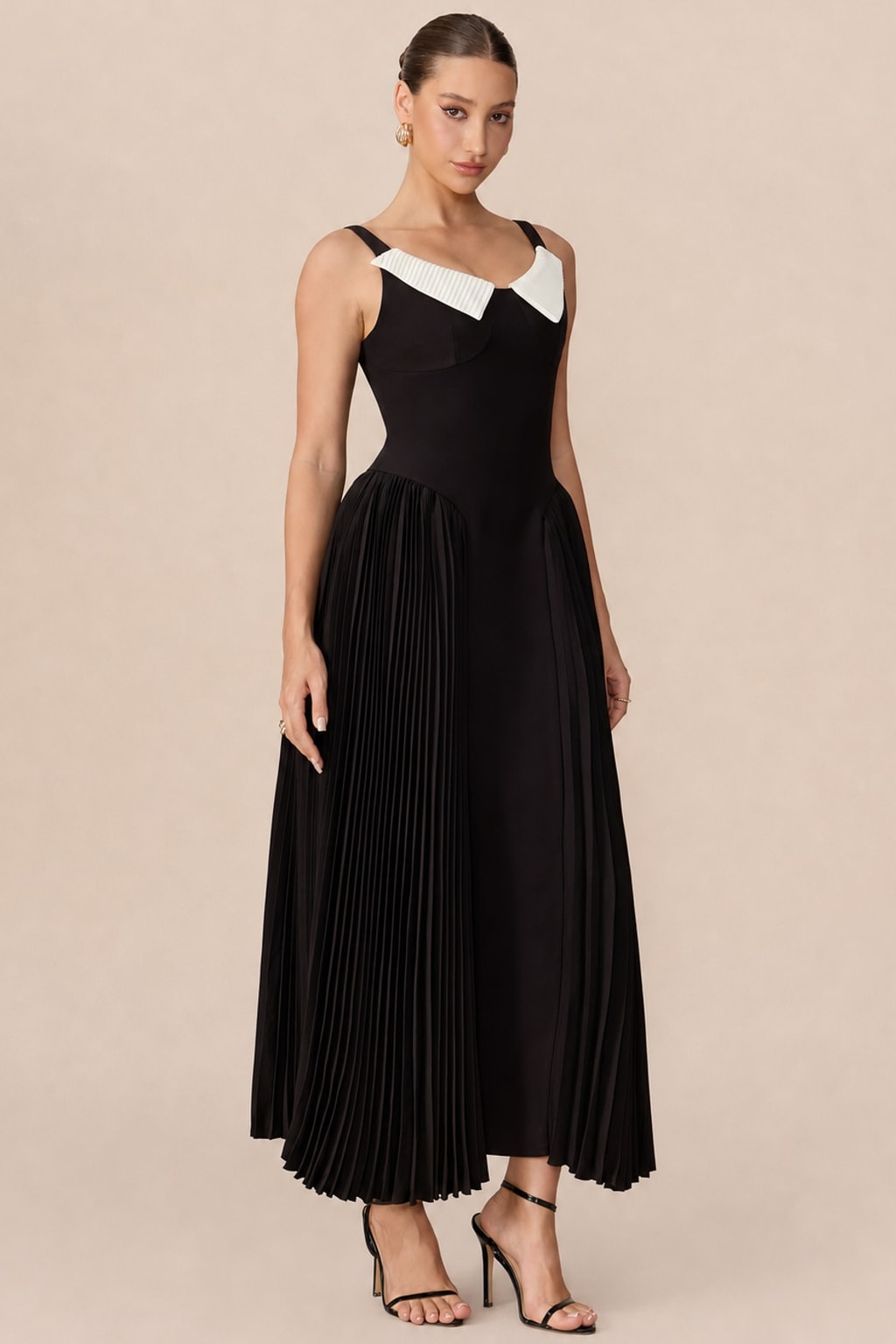 Terylene Pleated Maxi Dress With Contrast Collar - 2