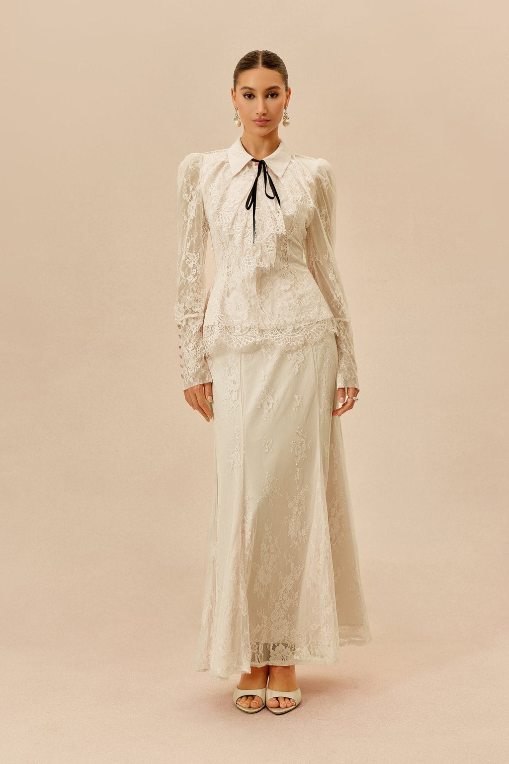 Lace Two-Piece Set With Shirt Collar and Tie Detail - 2
