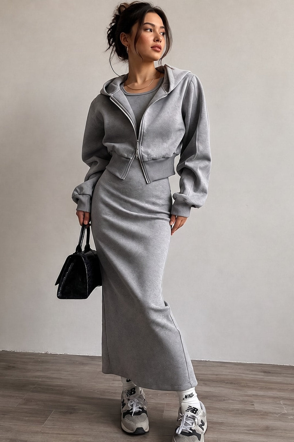 Grey Fleece Zip-Up Crop Hoodie with Long Sleeves - 3
