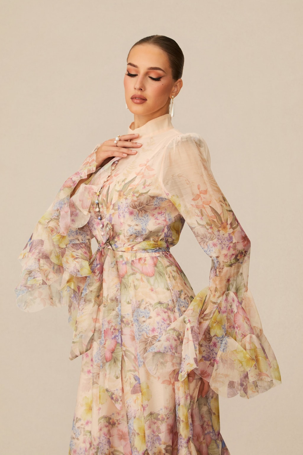 Floral Print Maxi Dress With Ruffle Cuffs And Tie Waist Belt - 3