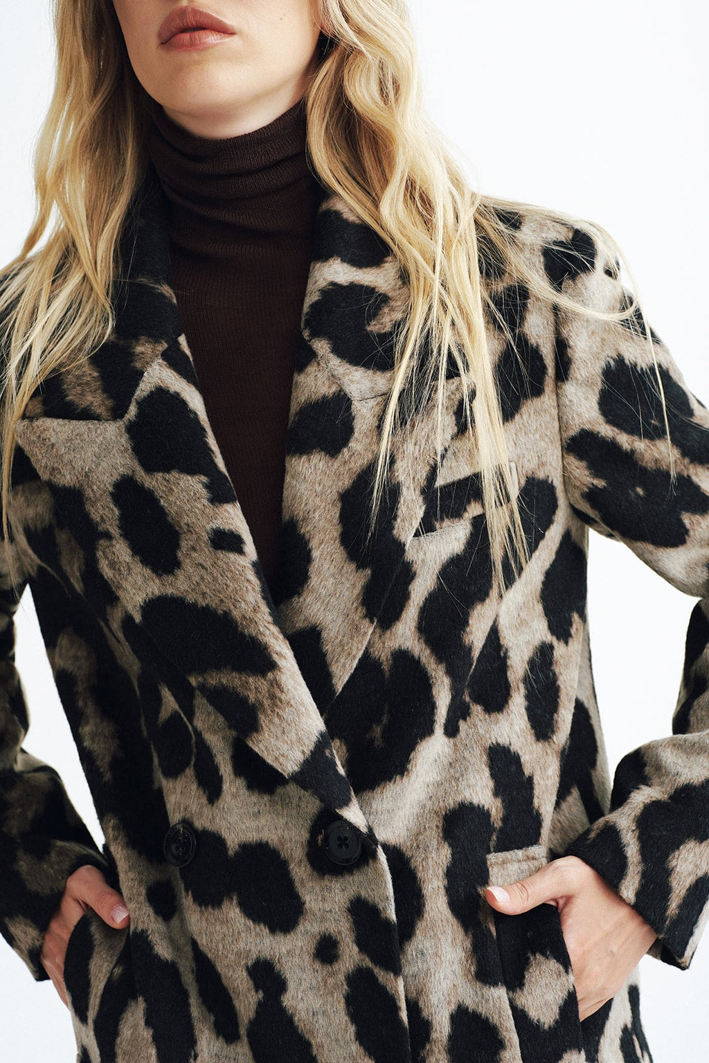 Wool-Blend Double-Breasted Coat With Leopard Print - 3
