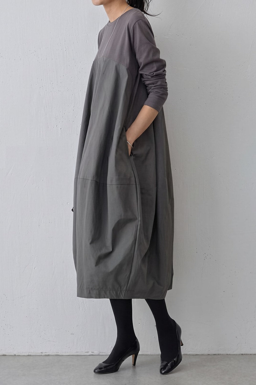 Effortless Cotton-Blend Long-Sleeve Midi Dress with Round Neckline - 3