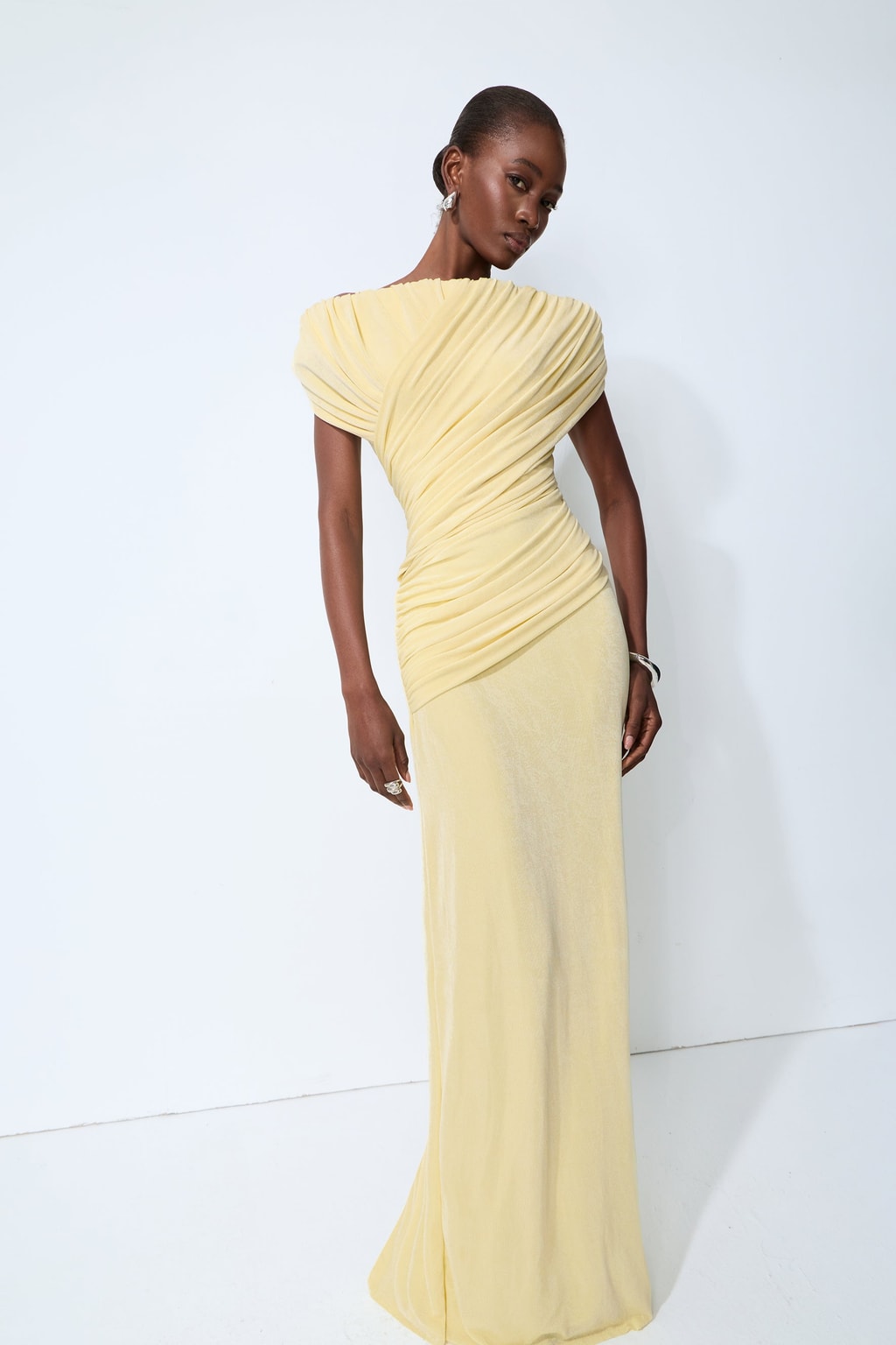 Yellow Off-Shoulder Ruched Maxi Dress With Bow-Back Detail - 4
