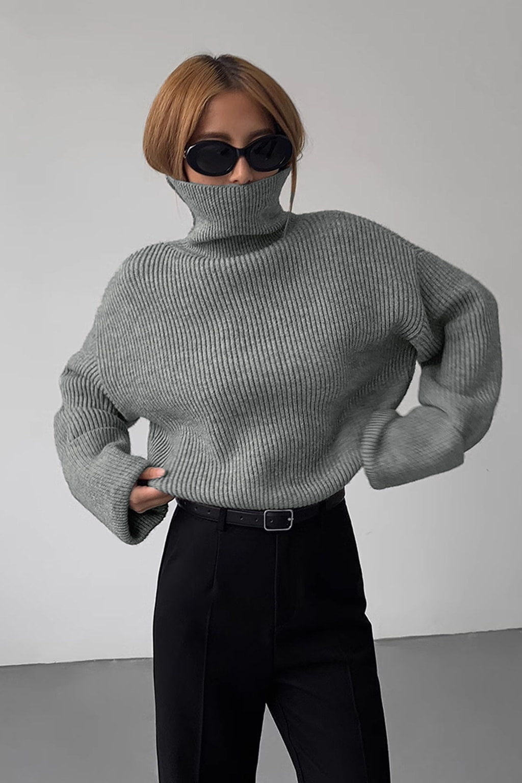 Grey Ribbed Knit Turtleneck Sweater - 4