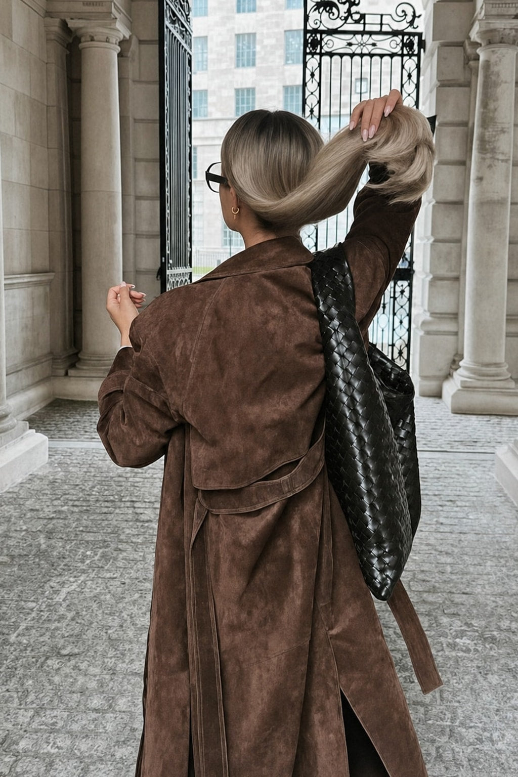 Warm Suede Trench Coat With Belted Waist - 5