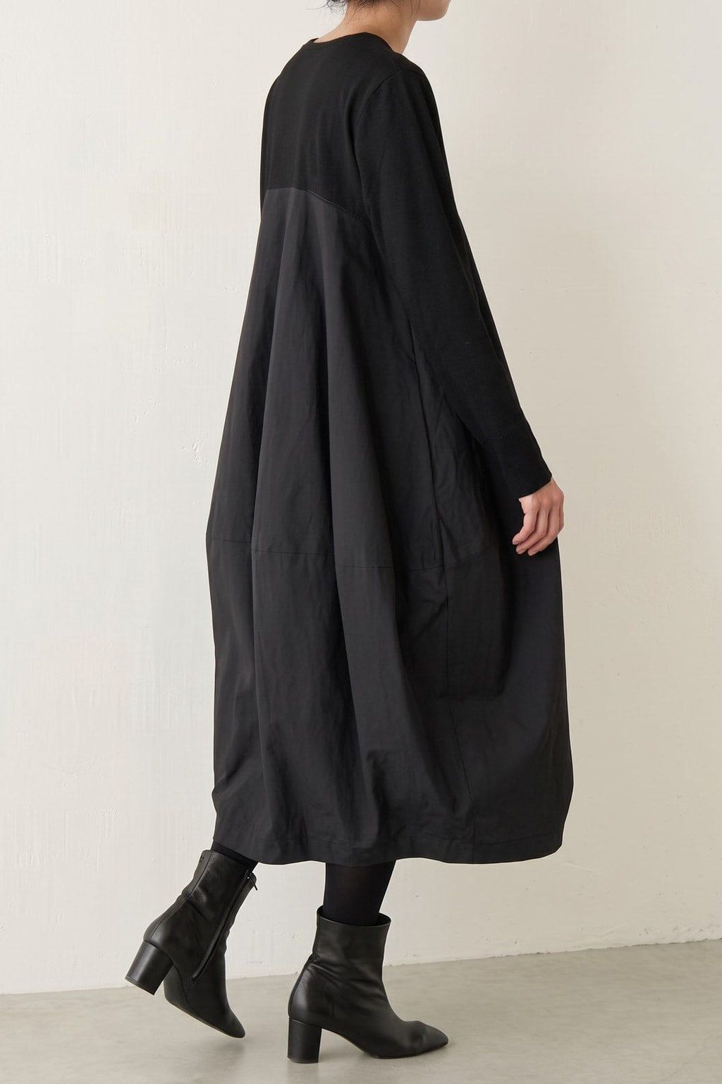 Effortless Cotton-Blend Long-Sleeve Midi Dress with Round Neckline - 5