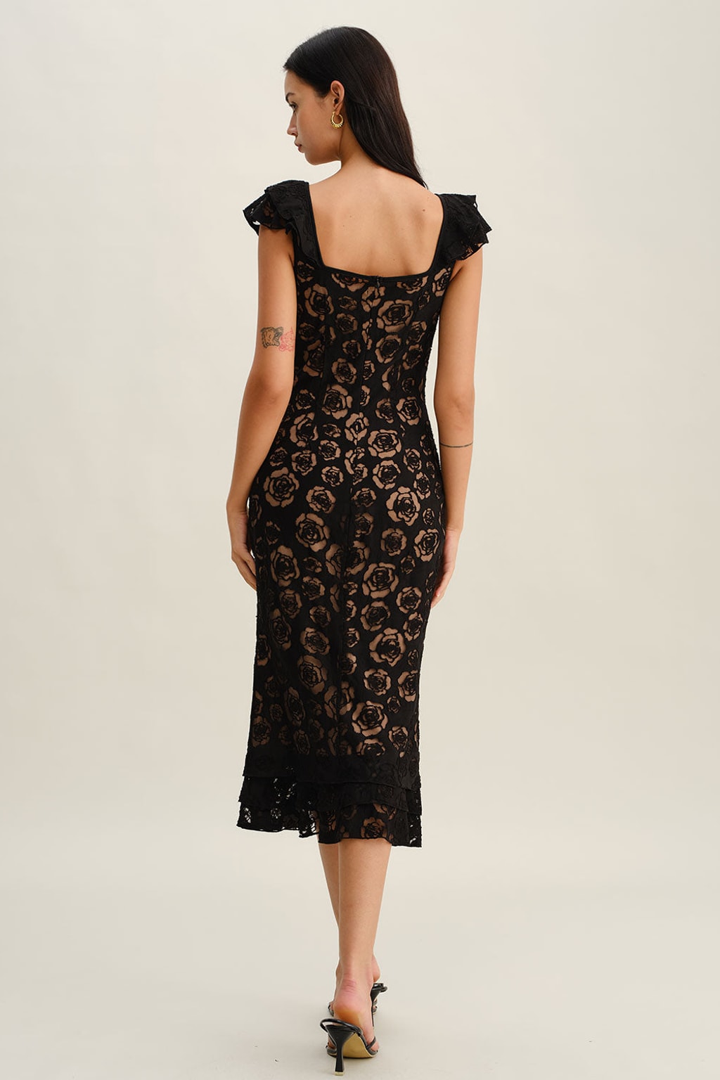 Mermaid Midi Dress with Textured Ruffle Hem for Cocktail Nights - 4