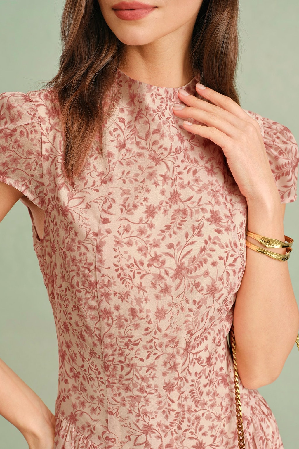 Floral Mock Neck Maxi Dress With Ruched Cap Sleeves - 3