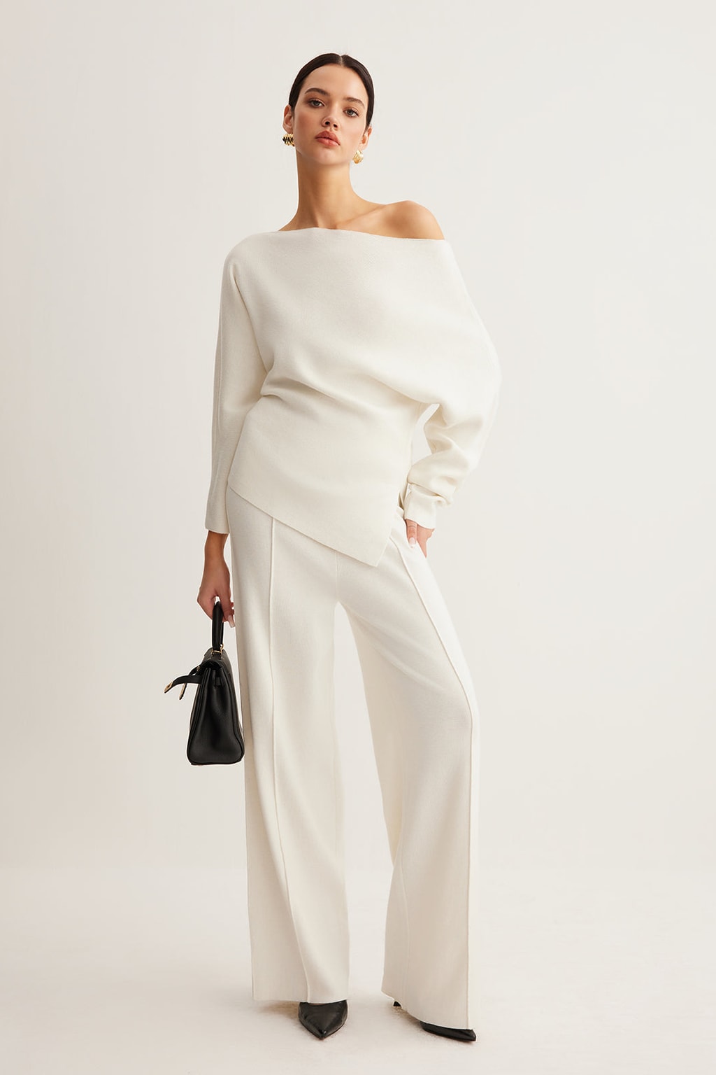 Wool-Blend Knit Top With Asymmetrical Neckline - 3