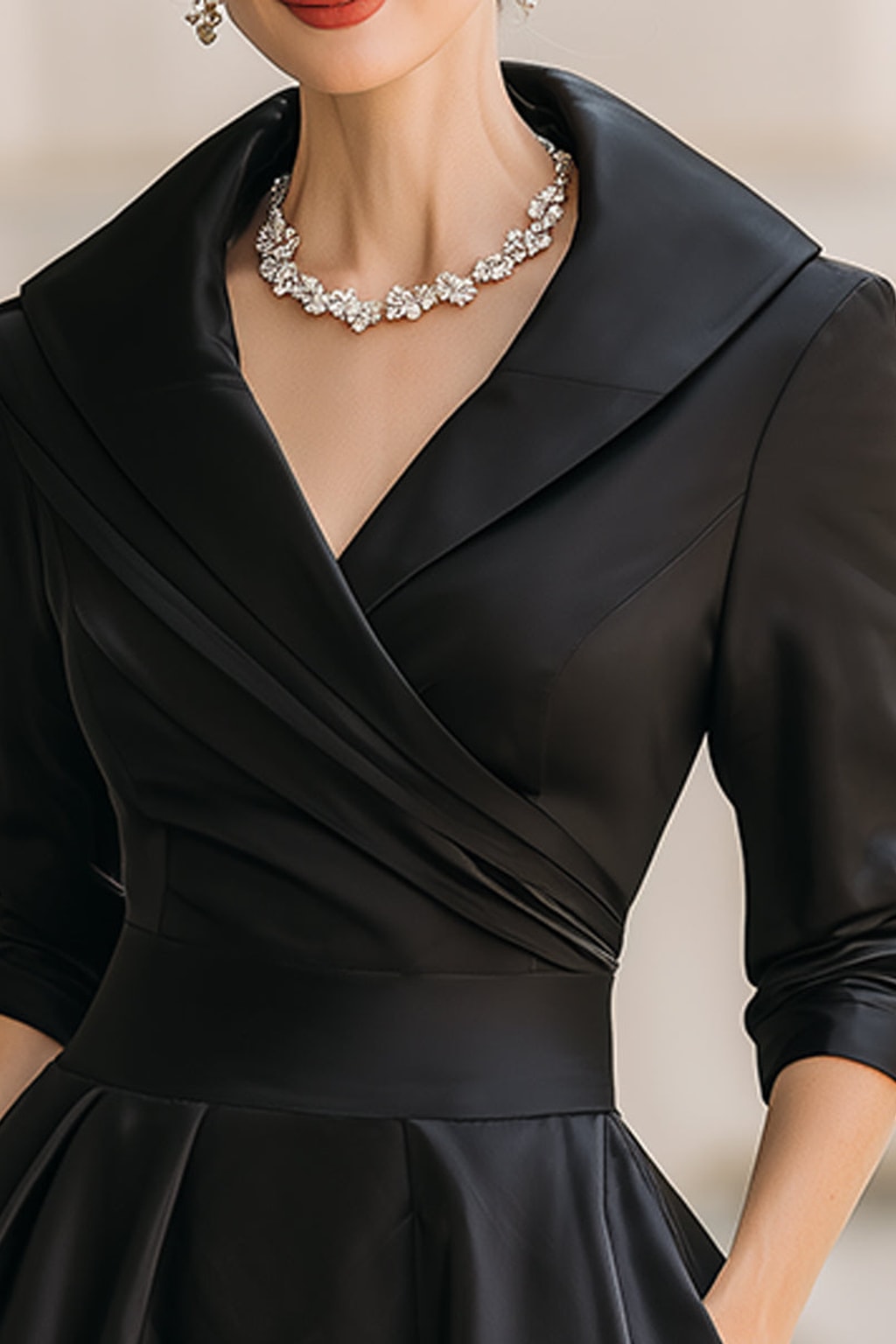 V-Neck Evening Dress With Flowy Formal Silhouette - 3