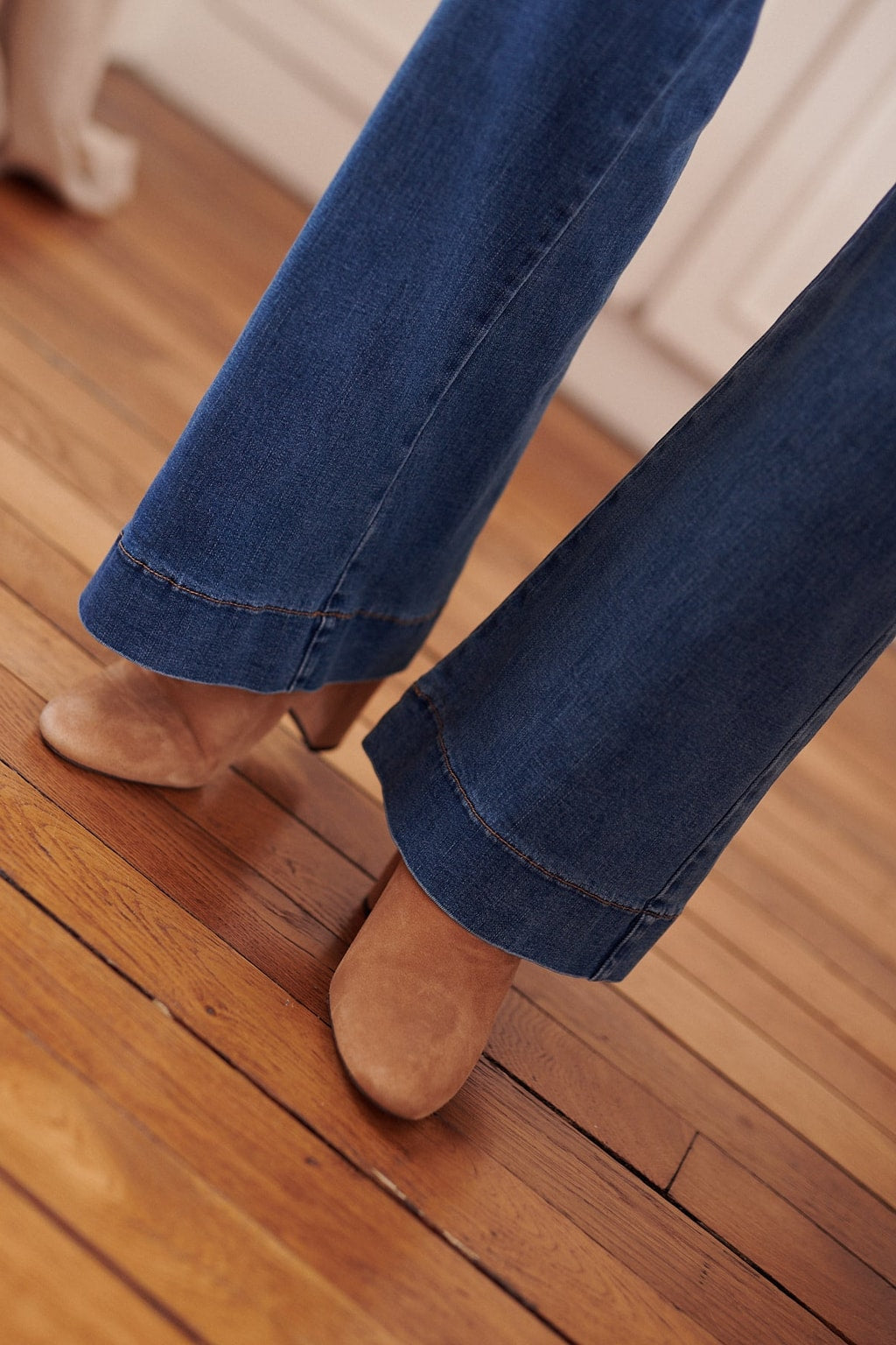 Stretch Denim High-Waist Flare Jeans - 6