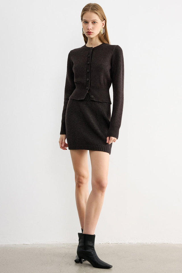 Slim-Fit Grey Knit Cardigan And Mini Skirt Set - 4