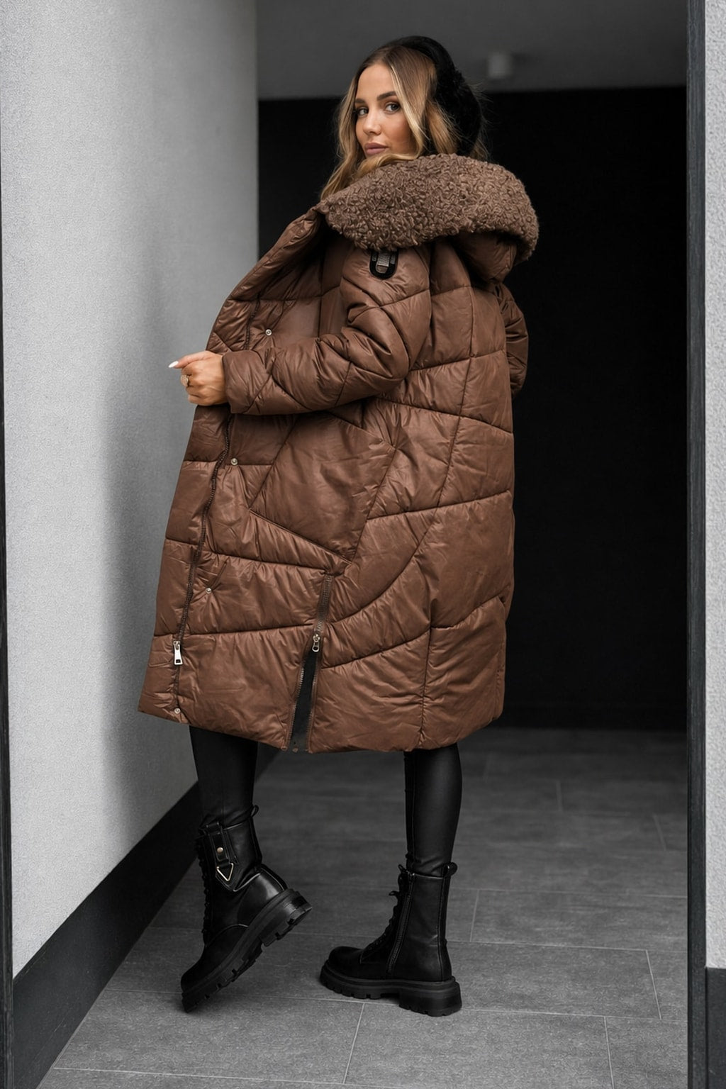 Warm Quilted Hooded Coat With Below Hip Length - 5
